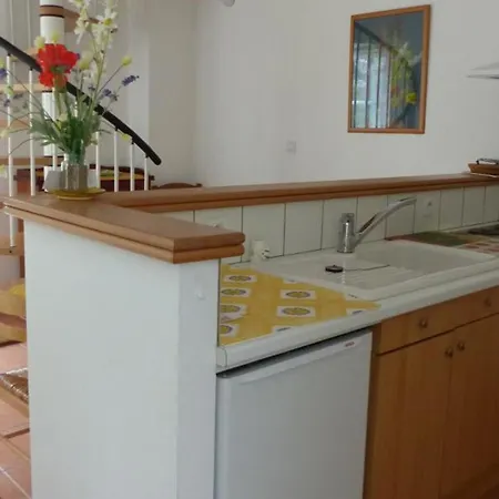 Maison Independante Avec Terrasse, Wifi, Jardin, Proche Chateau - Fr-1-489-70 *